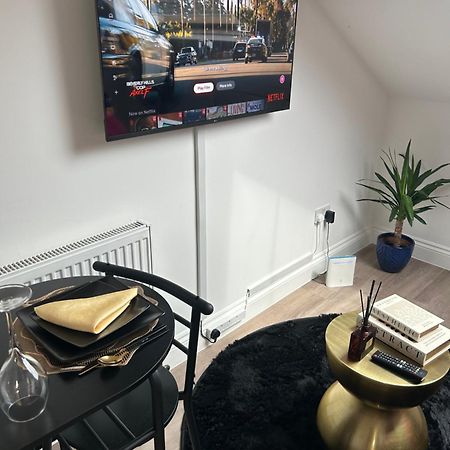 Qties Luxury Home London Luaran gambar
